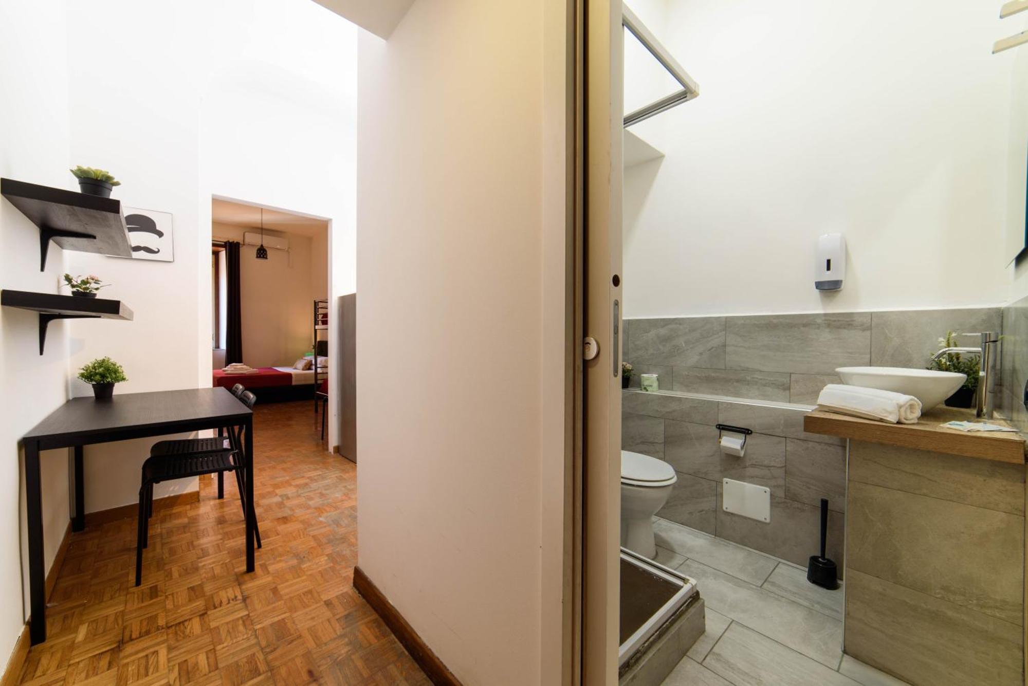 Inside Chiaia Rooms Napoli Ngoại thất bức ảnh